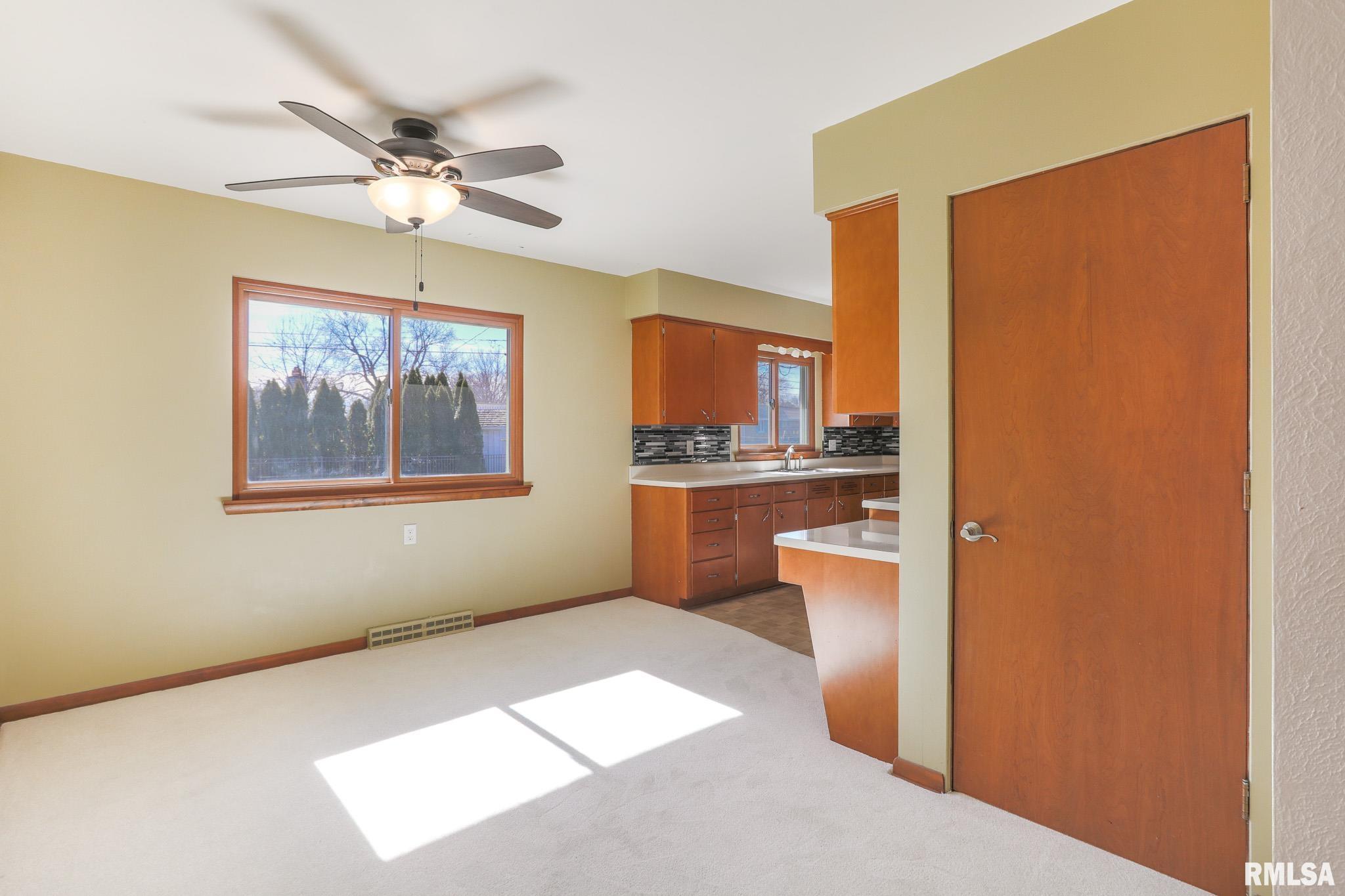 916 East Emerson Street Morton, IL 61550 - Photo 7 of 24