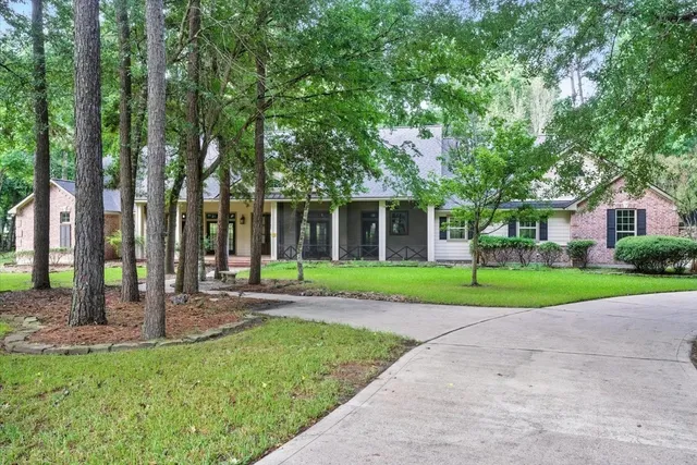 $825,000 | 28822 Village Bend, Magnolia, TX 77355