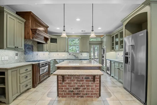 $825,000 | 28822 Village Bend, Magnolia, TX 77355