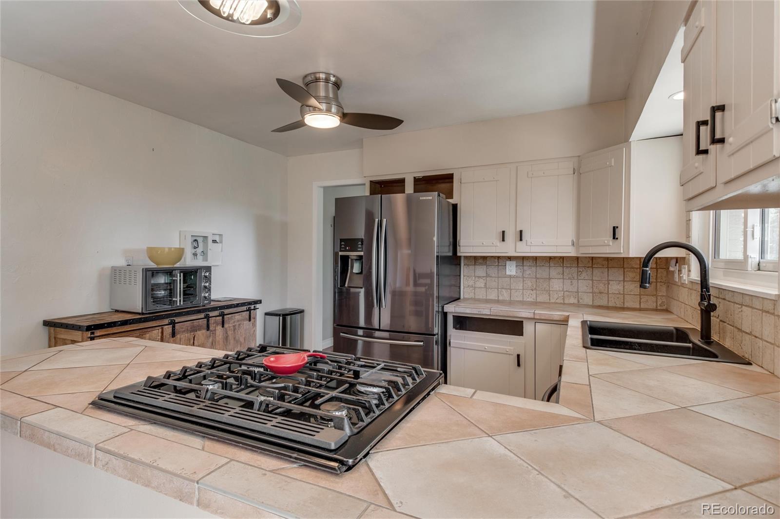 8714 Doubleheader Ranch Road Morrison, CO 80465 - Photo 11 of 40