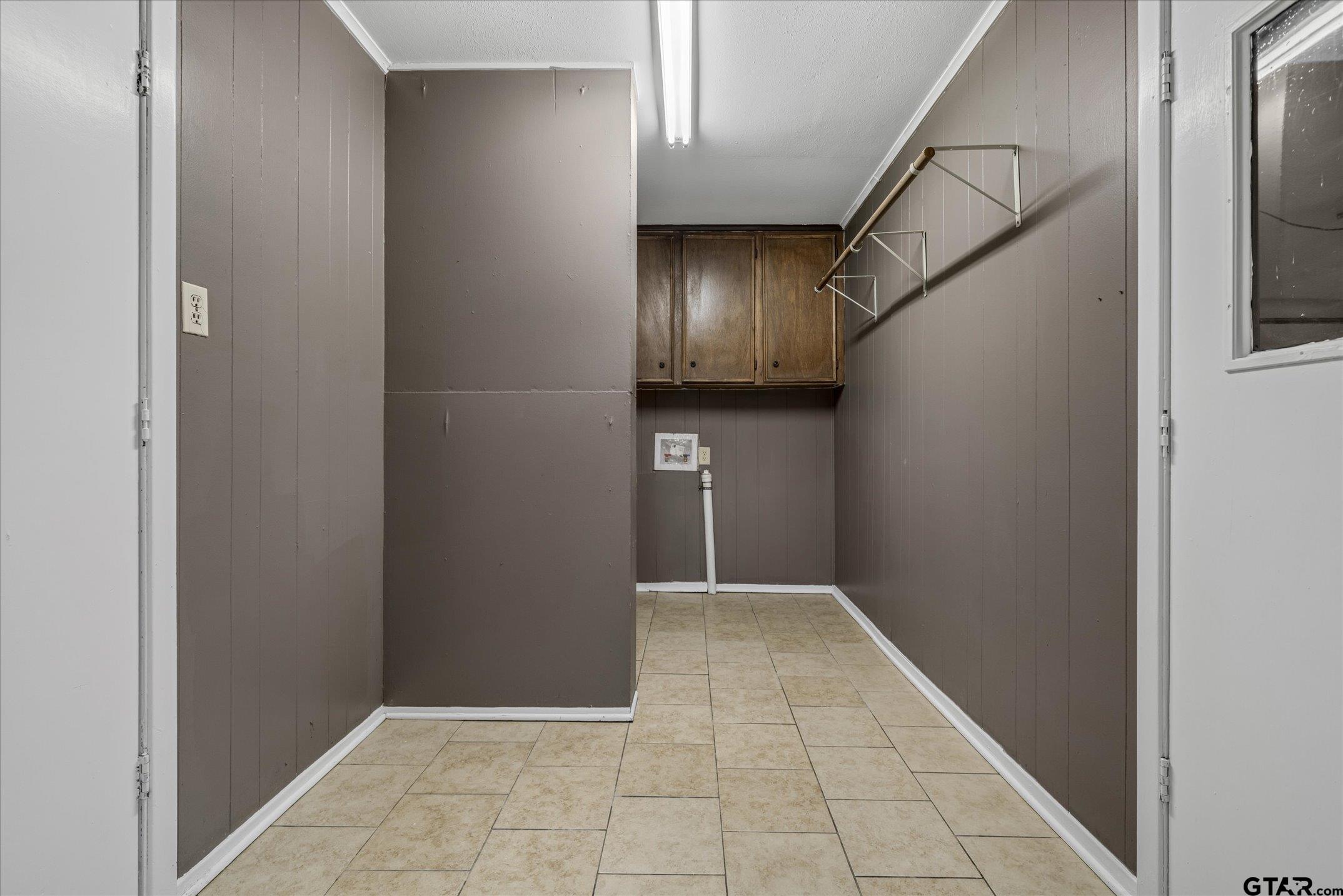 856 Ave A Canton, TX 75103 - Photo 26 of 40 a view of an entryway