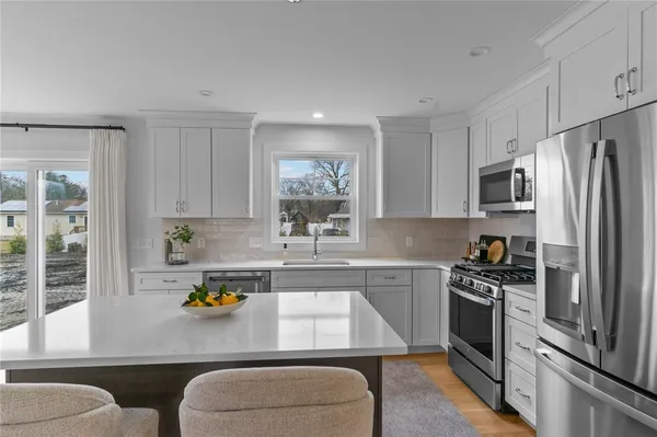 $630,000 | 88 Child Lane, Warwick, RI 02886