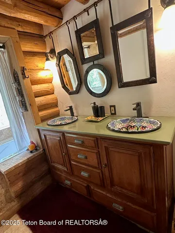 $2,100,000 | 3950 Redtop Lane, Wilson, WY 83014