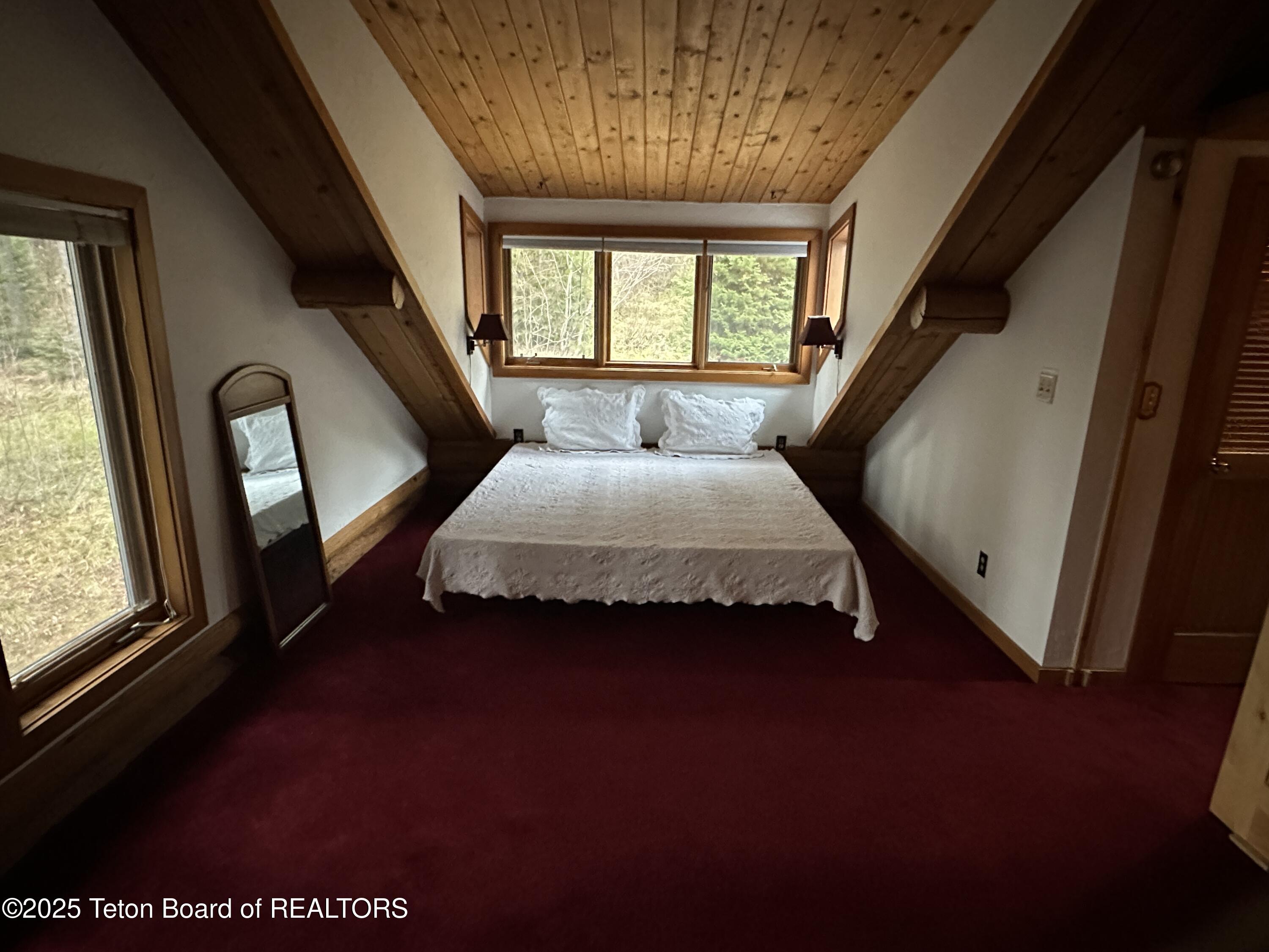 3950 Redtop Lane Wilson, WY 83014 - Photo 20 of 27 main bedroom