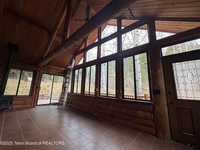 $2,100,000 | 3950 Redtop Lane, Wilson, WY 83014