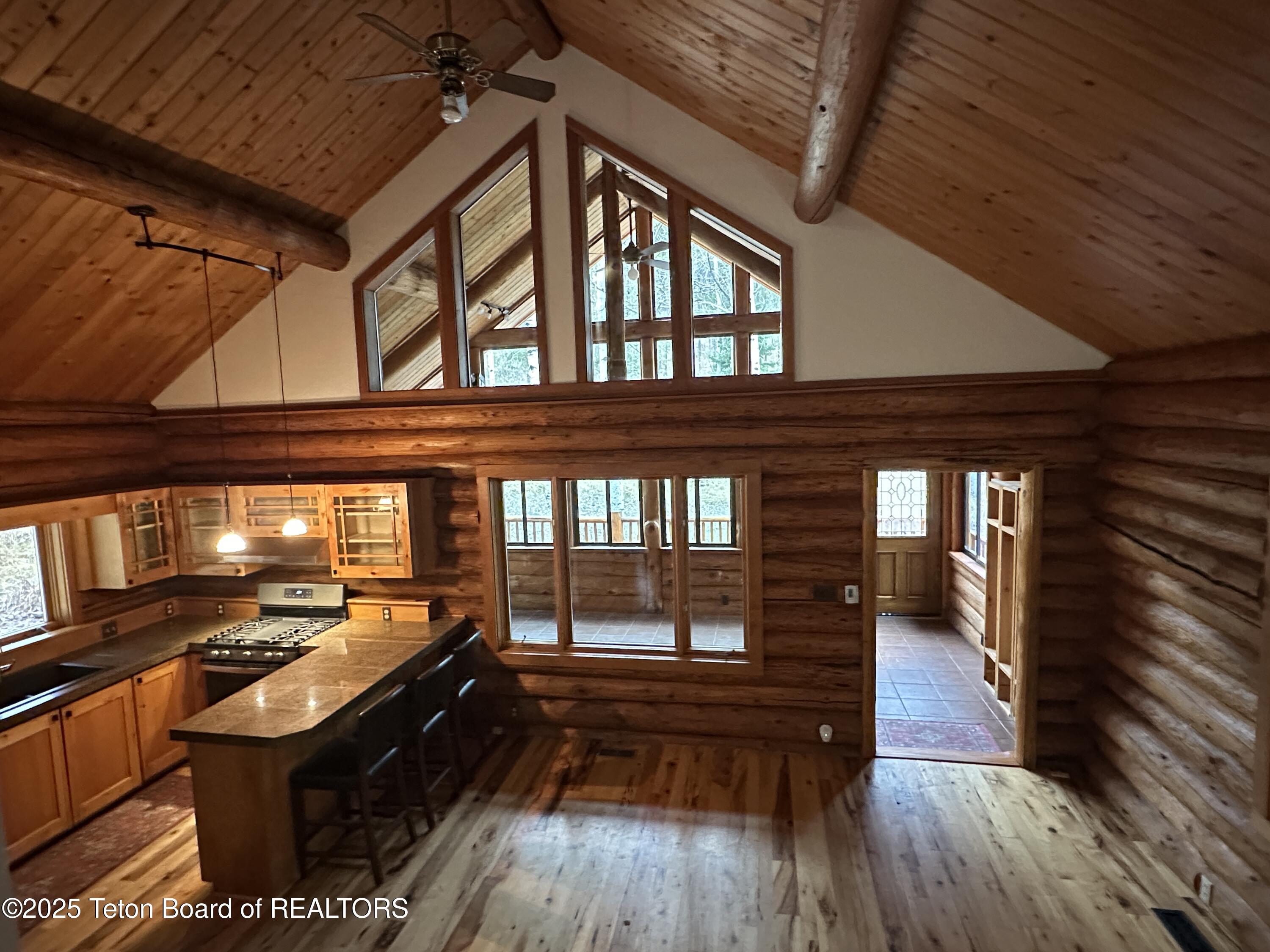 3950 Redtop Lane Wilson, WY 83014 - Photo 3 of 27 kitchen/dining