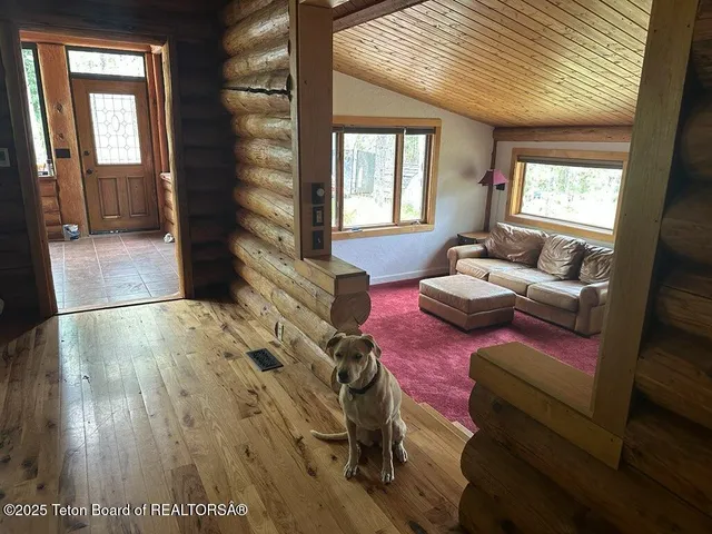 $2,100,000 | 3950 Redtop Lane, Wilson, WY 83014