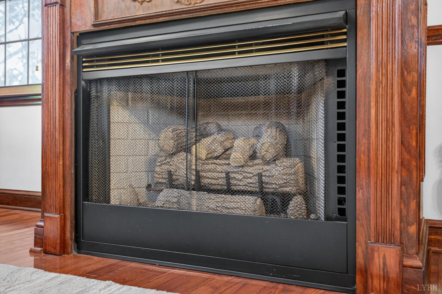 185 Clearview Circle Rustburg, VA 24588 - Photo 11 of 43 a window with a glass door