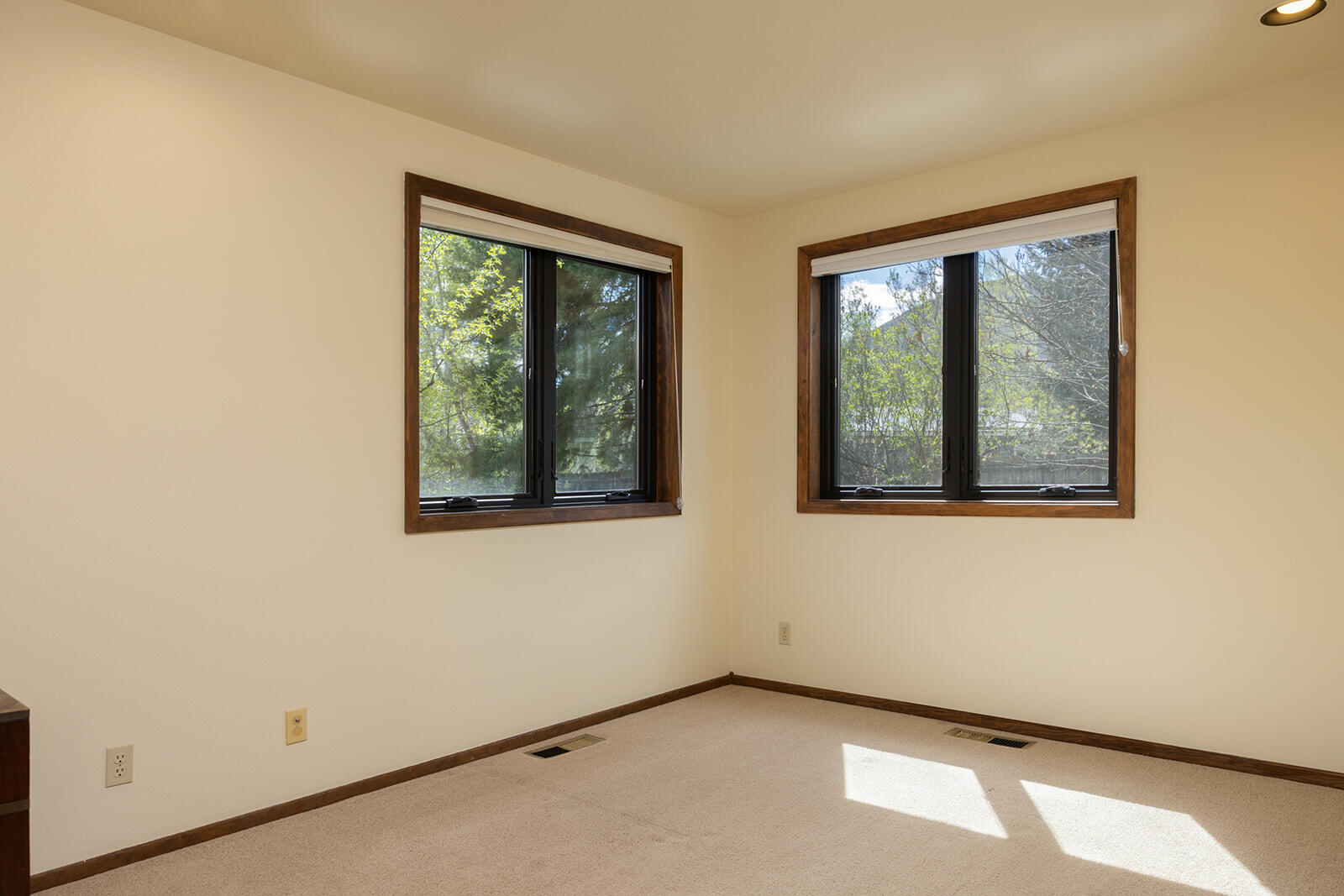 541 Shoshone Drive Hailey, ID 83333 - Photo 17 of 42 Bedroom 2