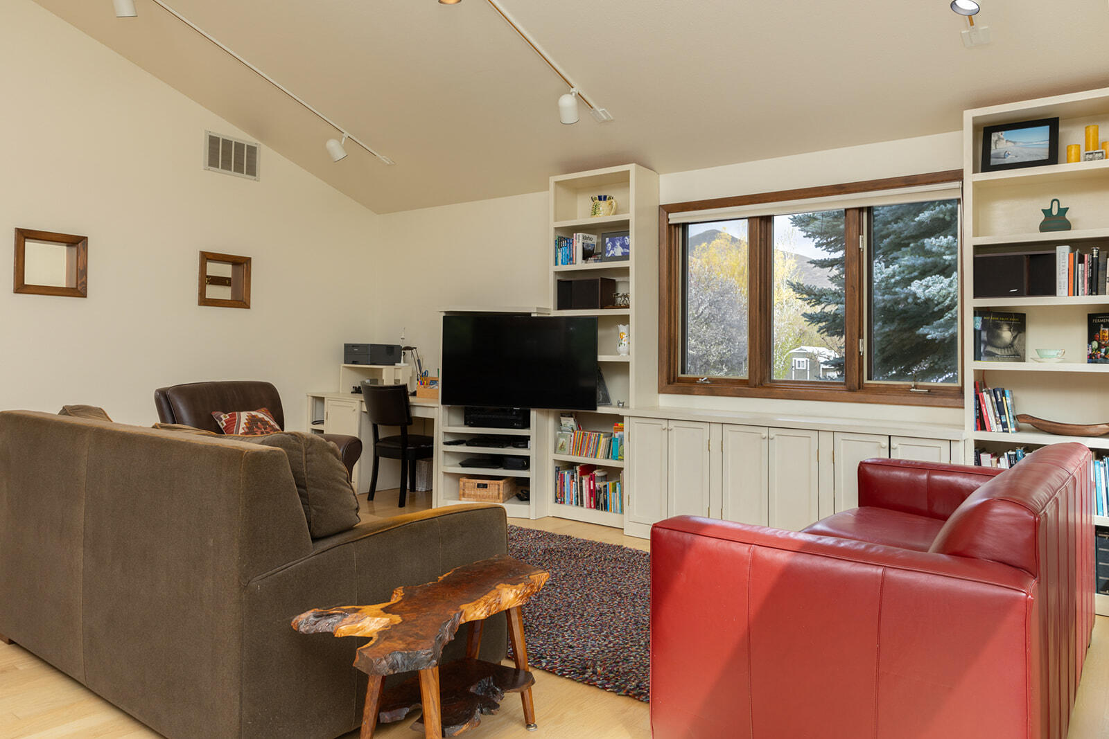 541 Shoshone Drive Hailey, ID 83333 - Photo 5 of 42 Greatroom