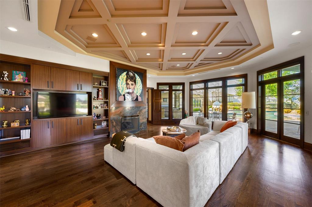 940 Dove Road Southlake, TX 76092 - Photo 12 of 34 a living room with furniture and a large window