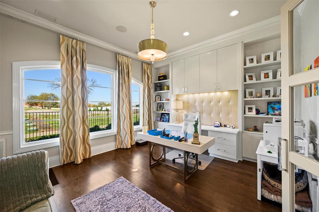 940 Dove Road Southlake, TX 76092 - Photo 15 of 34 a living room with furniture and a large window