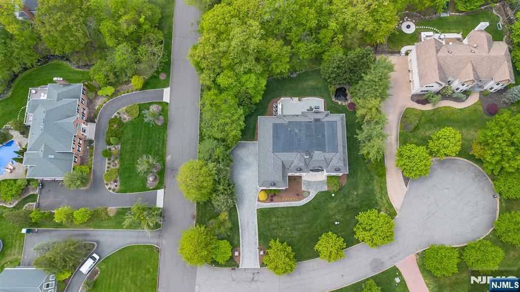 1 Sandstone Ridge Upper Saddle River, NJ 07458 - Photo 43 of 48