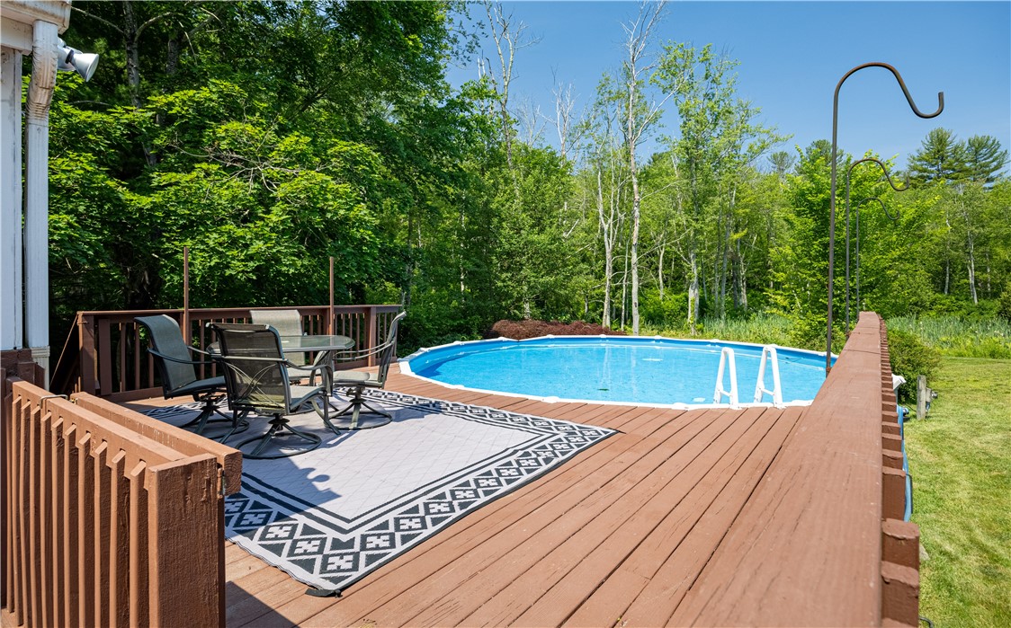 18 South Woodland Road Scituate, RI 02857 - Photo 12 of 36