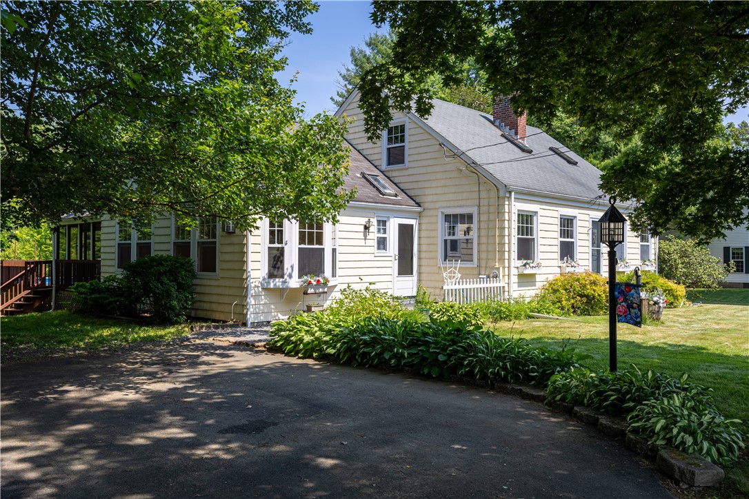 18 South Woodland Road Scituate, RI 02857 - Photo 3 of 36