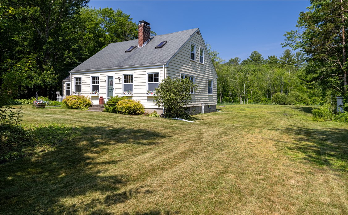18 South Woodland Road Scituate, RI 02857 - Photo 4 of 36