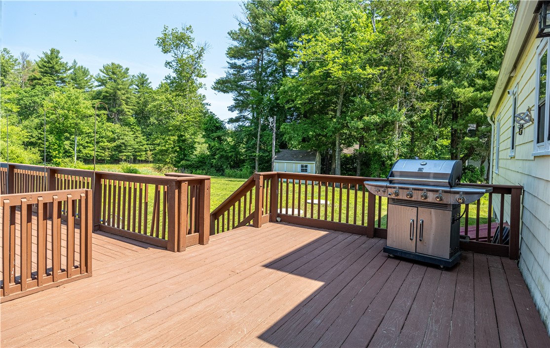 18 South Woodland Road Scituate, RI 02857 - Photo 9 of 36