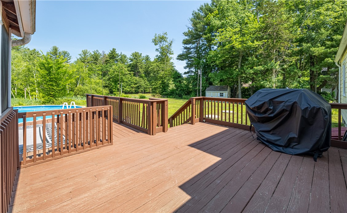 18 South Woodland Road Scituate, RI 02857 - Photo 10 of 36