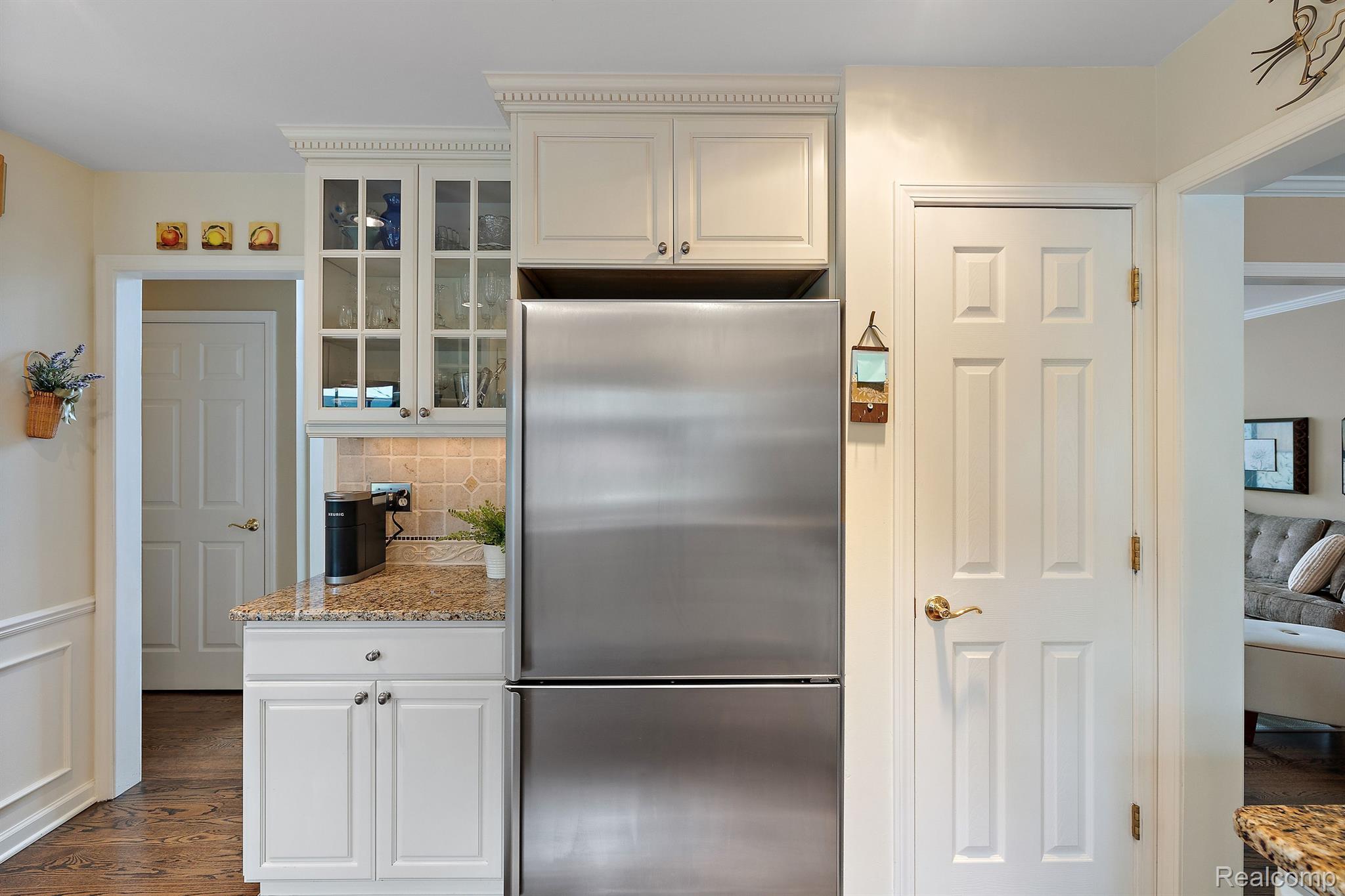1228 Thames Drive Rochester, MI 48307 - Photo 18 of 34 Gallery Image 18