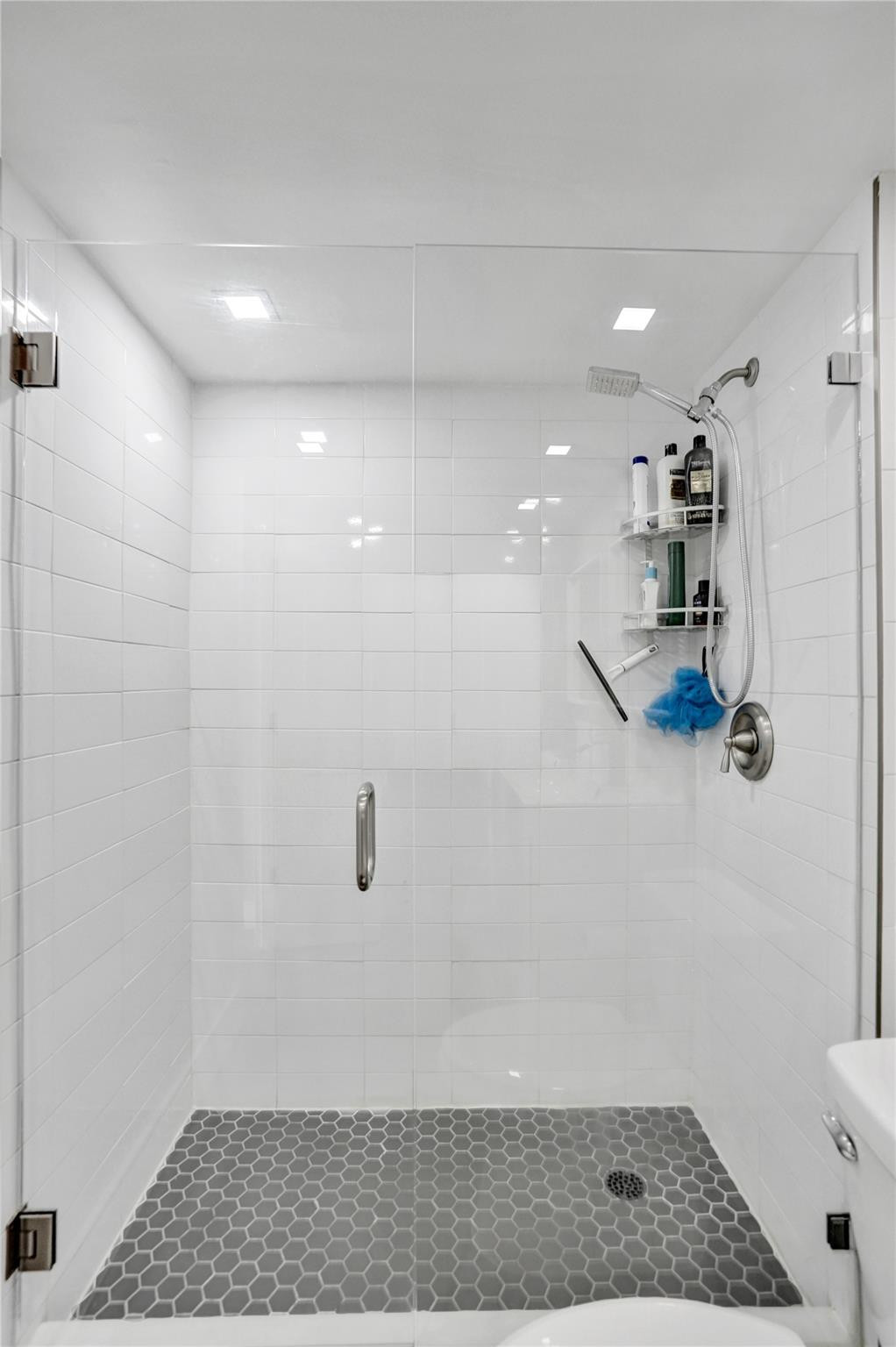 3001 South Course Drive, Unit 107 Pompano Beach, FL 33069 - Photo 33 of 47 a view of bathroom
