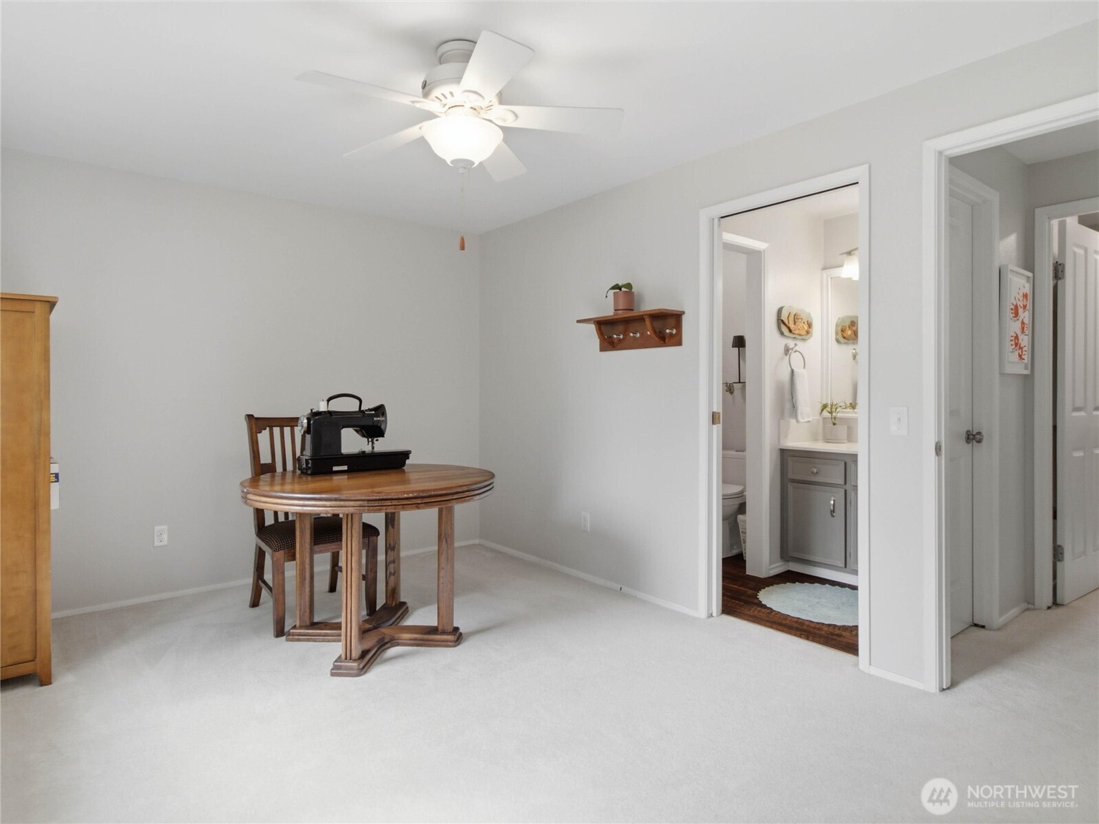 2012 Lincoln Circle Southeast Renton, WA 98055 - Photo 18 of 34 Gallery Image 18