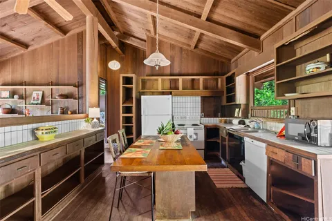 $2,100,000 | 47-039 Okana Place, Kaneohe, HI 96744