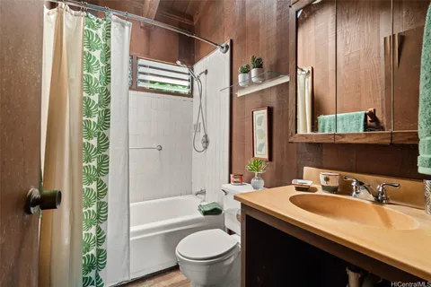 $2,100,000 | 47-039 Okana Place, Kaneohe, HI 96744