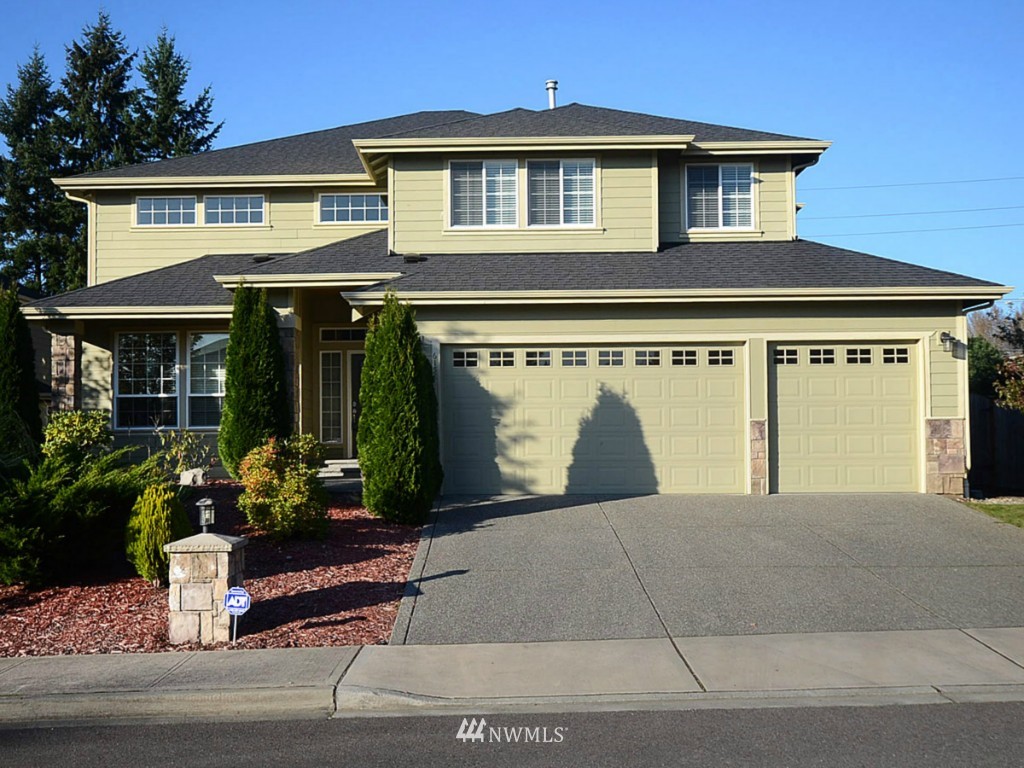 6158 Northeast 3rd Court Renton, WA 98059 - Photo 1 of 20