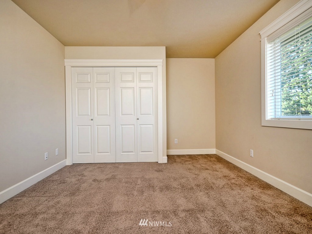 6158 Northeast 3rd Court Renton, WA 98059 - Photo 15 of 20