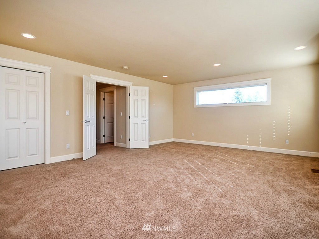 6158 Northeast 3rd Court Renton, WA 98059 - Photo 16 of 20
