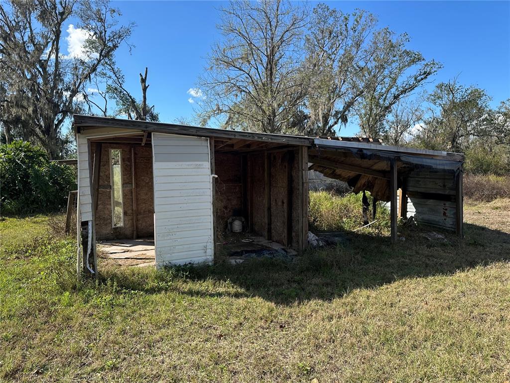 108 Old Welcome Road Lithia, FL 33547 - Photo 15 of 21 Gallery Image 15