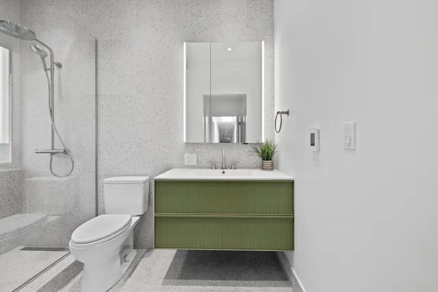 $1,690,000 | 25 Hemlock Road, Hanover, NH 03755