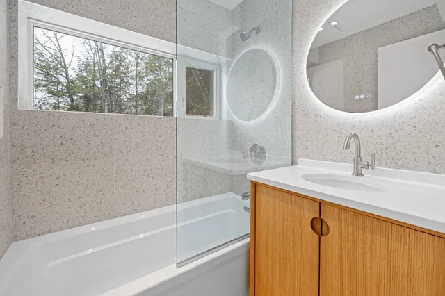 $1,690,000 | 25 Hemlock Road, Hanover, NH 03755