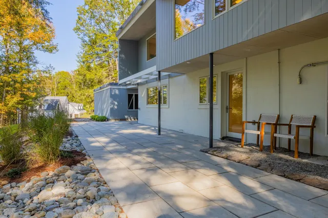 $1,690,000 | 25 Hemlock Road, Hanover, NH 03755