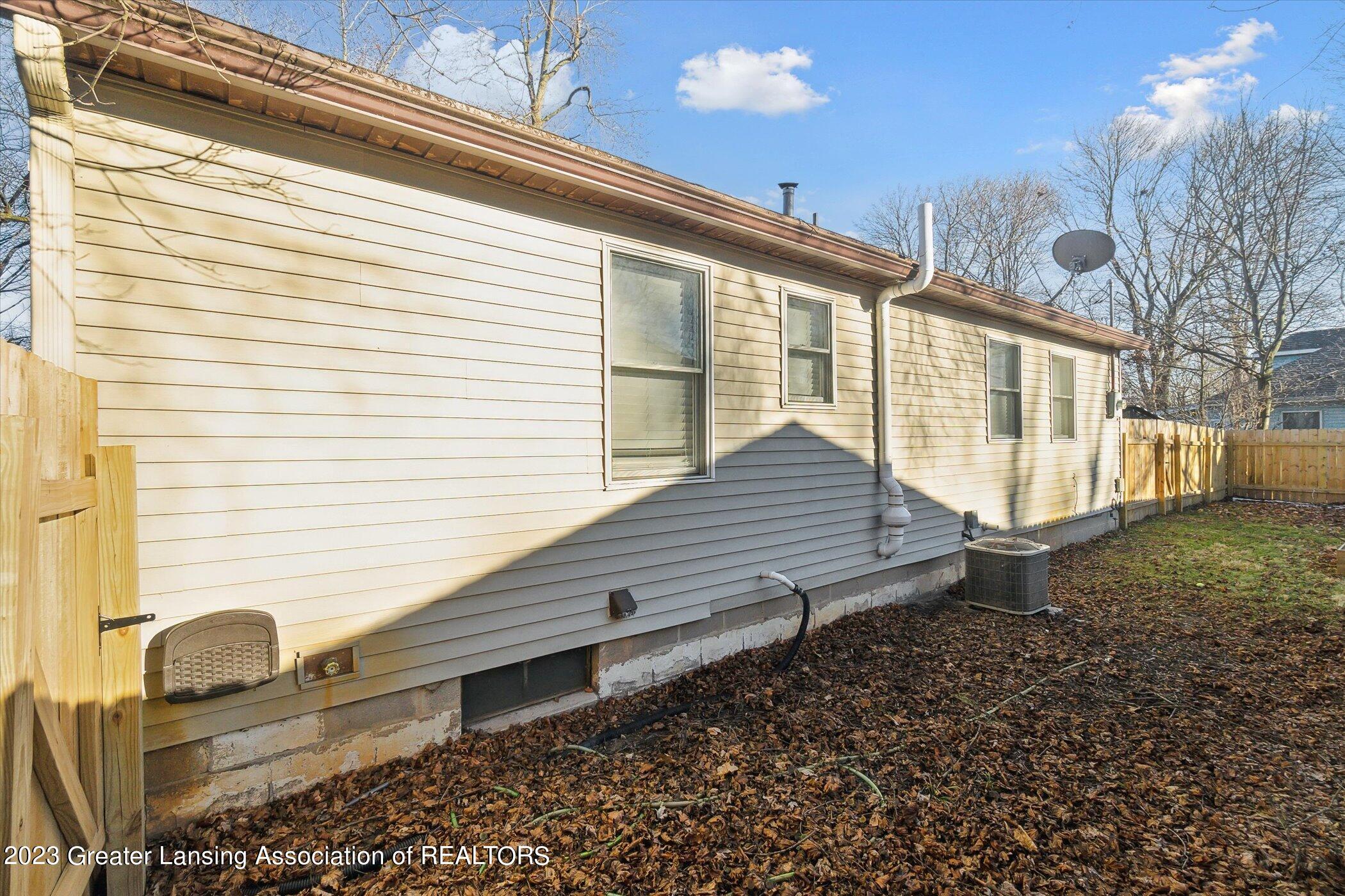 16104 Brook Road Lansing, MI 48906 - Photo 23 of 25 24-16104-Brook-Rd-Lansing-MI-48906-Windo