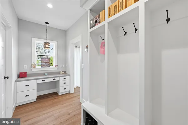 $820,000 | 203 Wright Drive, Mechanicsburg, PA 17055