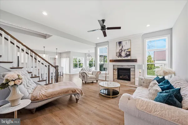$820,000 | 203 Wright Drive, Mechanicsburg, PA 17055