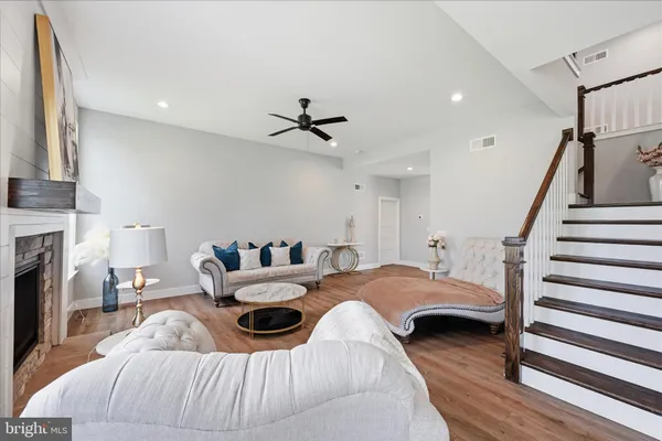 $820,000 | 203 Wright Drive, Mechanicsburg, PA 17055