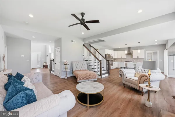 $820,000 | 203 Wright Drive, Mechanicsburg, PA 17055