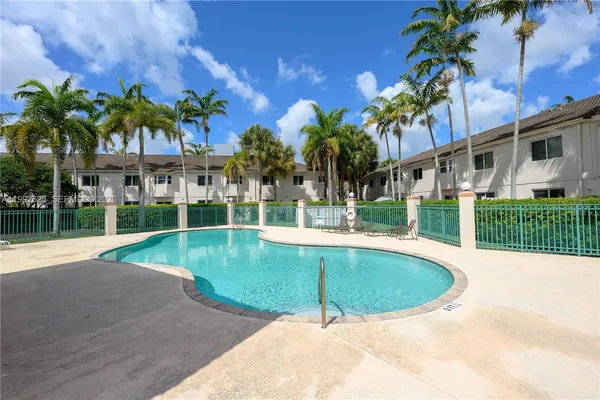 $2,350 | 7760 Northwest 22nd Street, Unit 103, Pembroke Pines, FL 33024