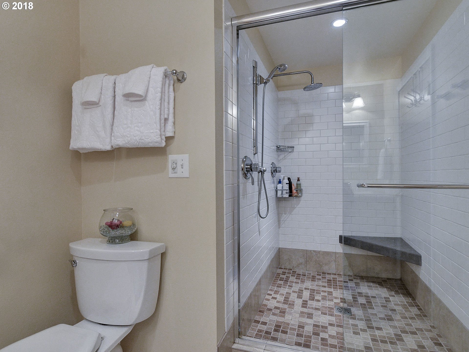 10100 Southwest Lancaster Road Portland, OR 97219 - Photo 26 of 32 Gallery Image 26