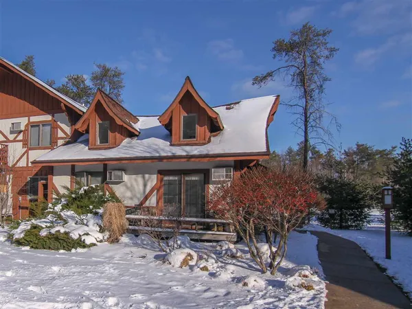 $405,000 | 7765 Washtenaw Drive, Unit 426427, Thompsonville, MI 49683
