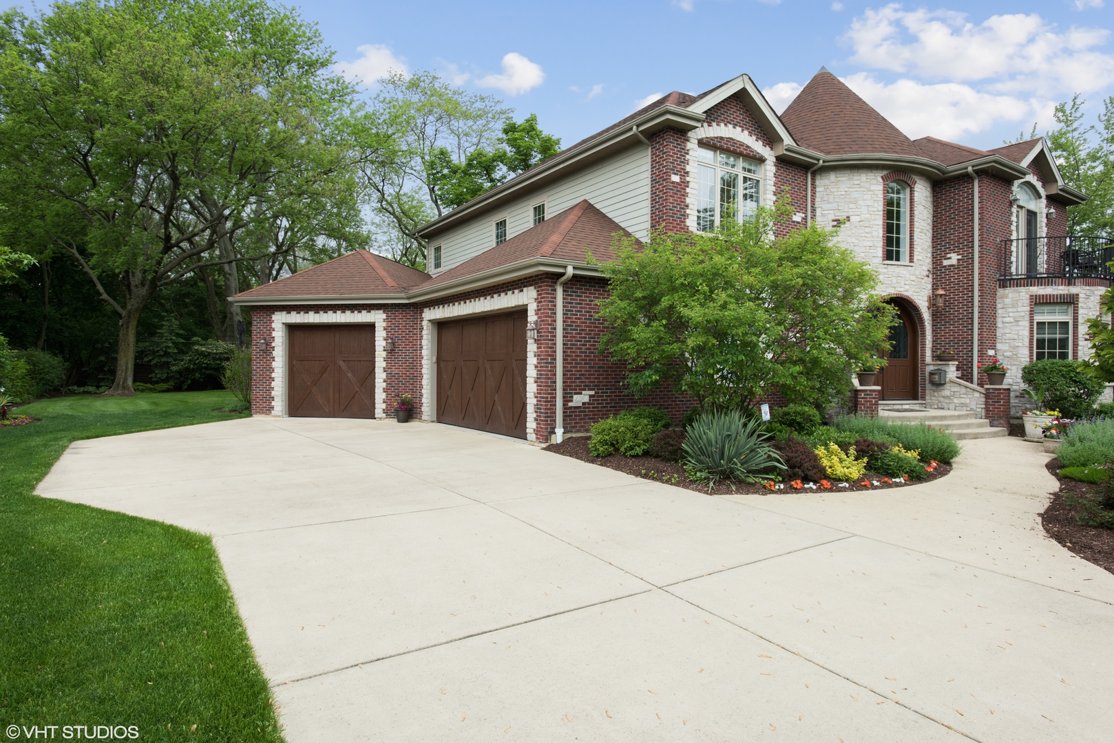 1908 Driving Park Road Wheaton, IL 60187 - Photo 1 of 31