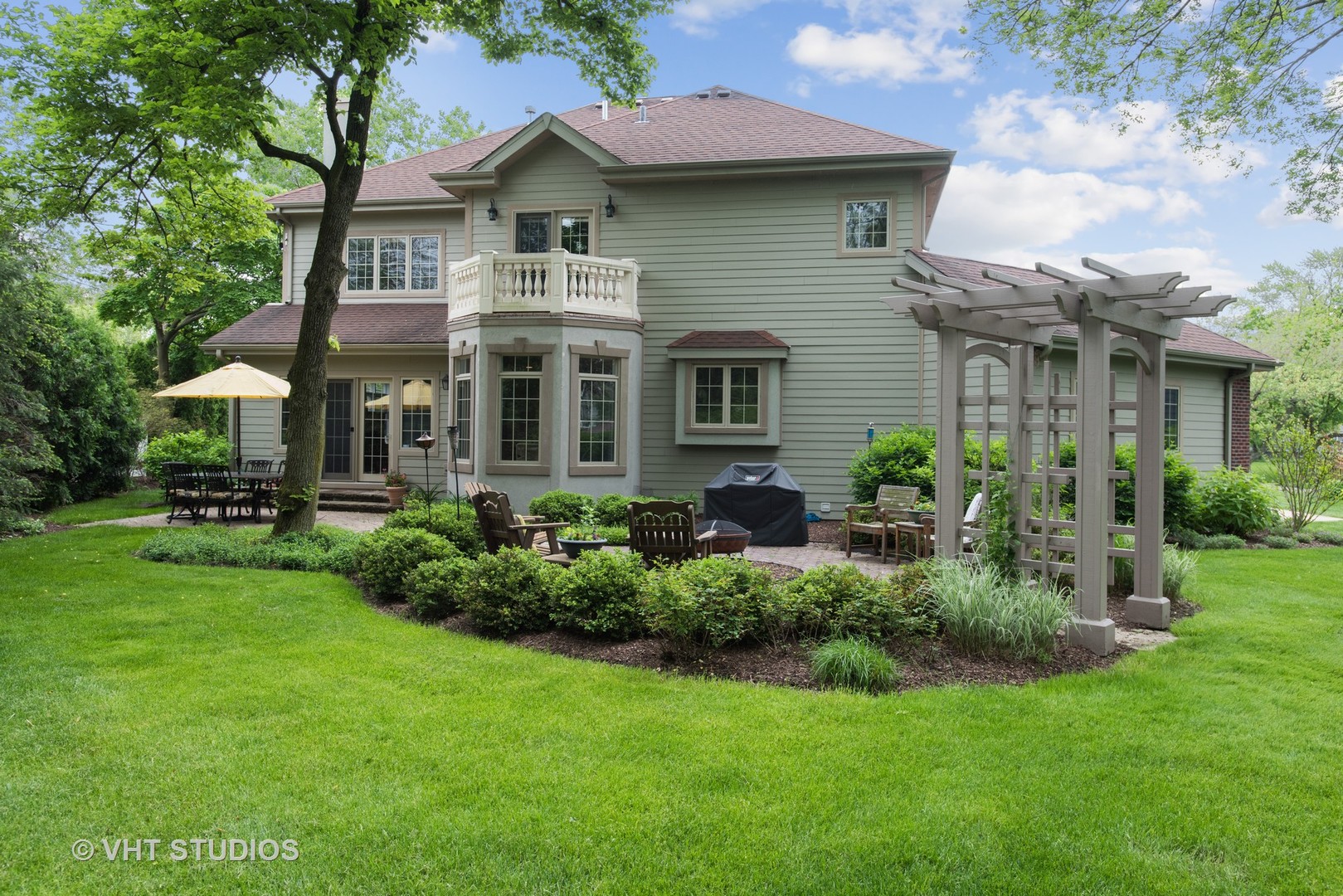 1908 Driving Park Road Wheaton, IL 60187 - Photo 2 of 31