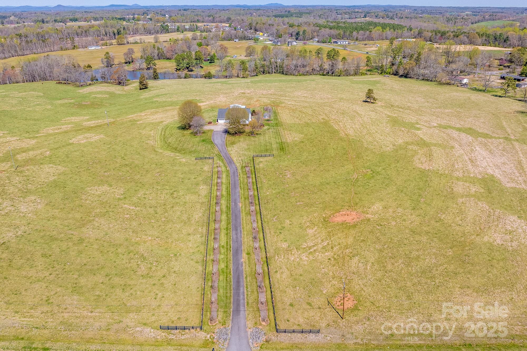 825 Ed Hamrick Road Shelby, NC 28150 - Photo 2 of 43 Gallery Image 2