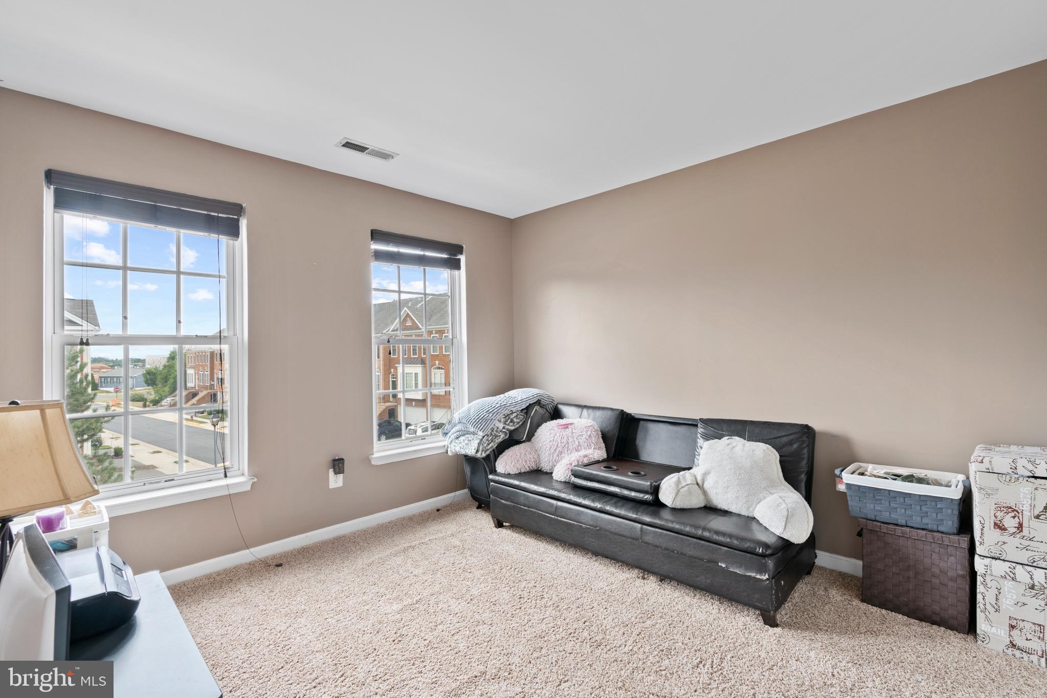 21809 Ladyslipper Square Ashburn, VA 20147 - Photo 25 of 39