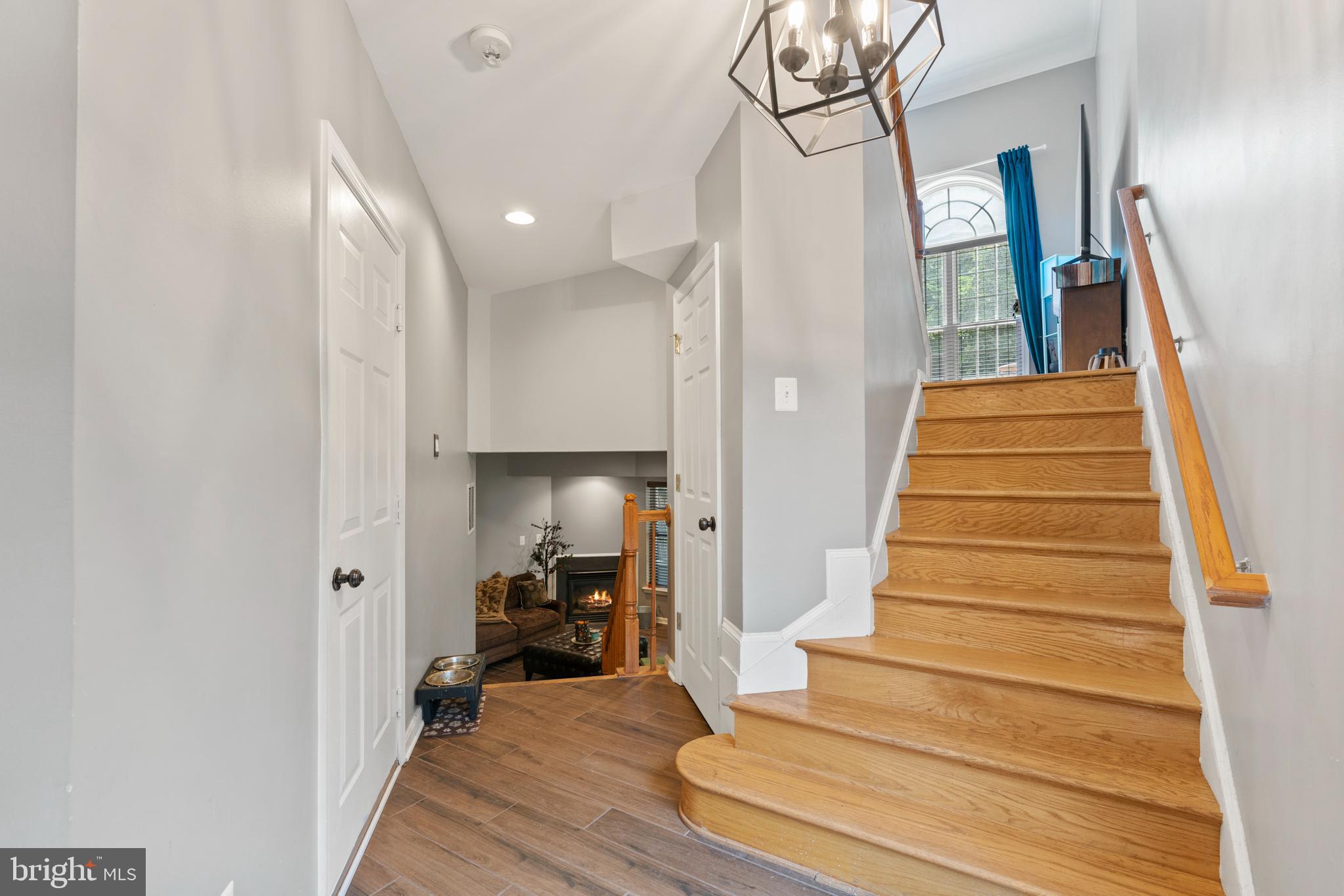 21809 Ladyslipper Square Ashburn, VA 20147 - Photo 5 of 39