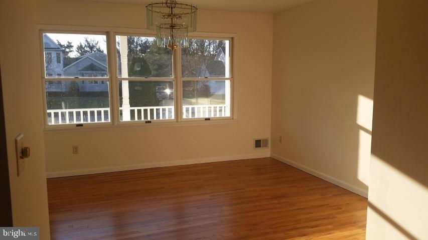 609 Yellowbrick Road Brick, NJ 08724 - Photo 5 of 30 Gallery Image 5