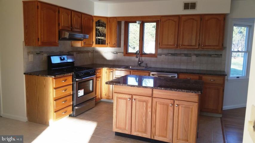609 Yellowbrick Road Brick, NJ 08724 - Photo 6 of 30 Gallery Image 6