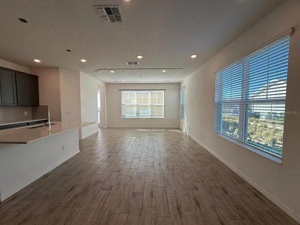 $2,900 | 7000 Twilight Bay Drive, Winter Garden, FL 34787